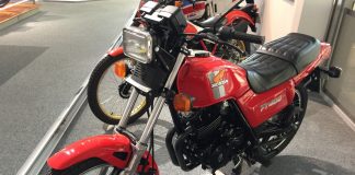 82年式、ホンダ FT400